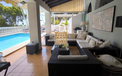 Preciosa i acogedora villa con apartamento de invitados.